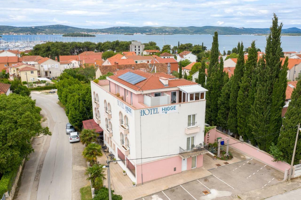 Hotel Hygge Биоград на Мору Екстериор снимка