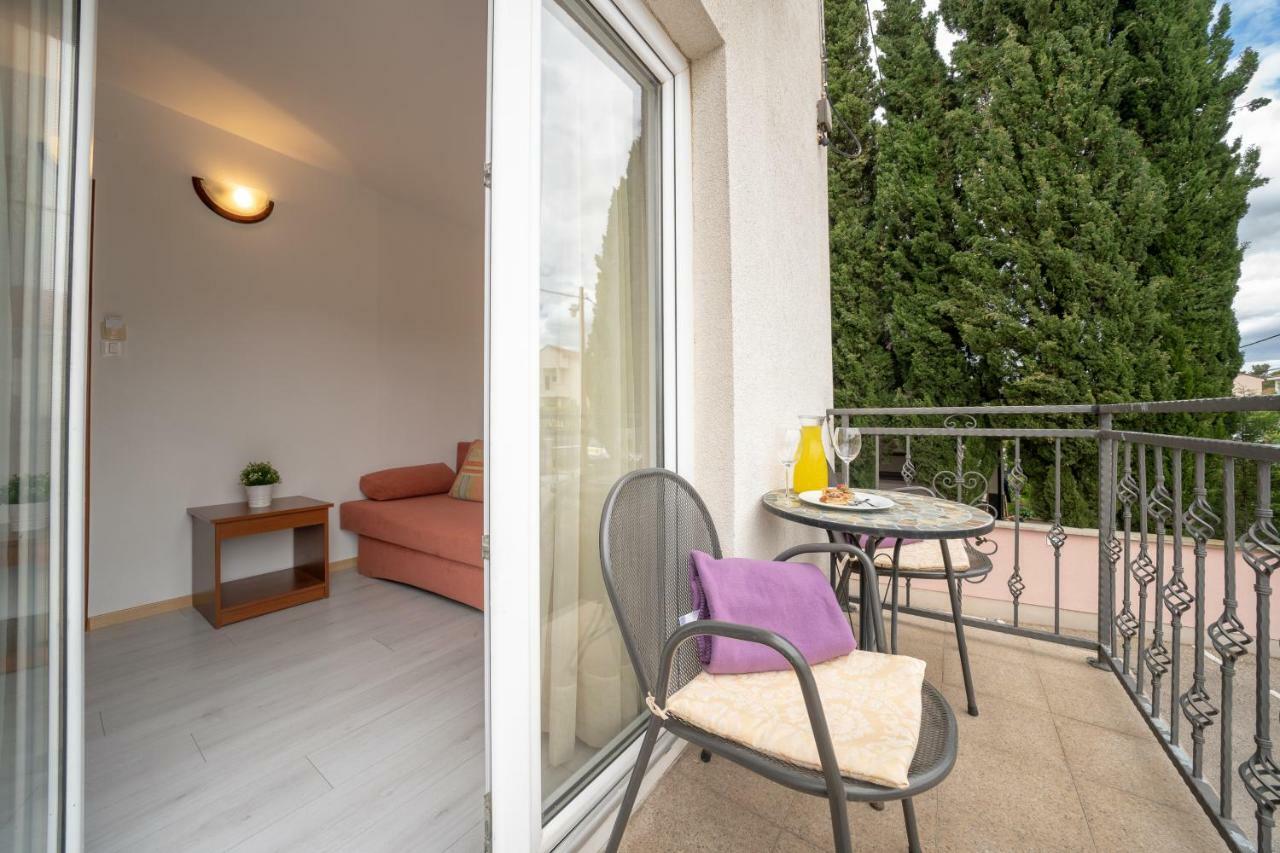 Hotel Hygge Биоград на Мору Екстериор снимка